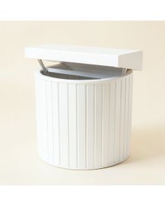 Glen Canyon Closed Garden Compost Bin - White (synthetic illustration; no displayed measurements)