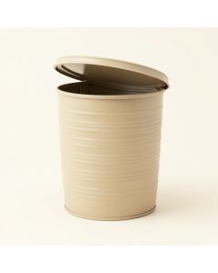 Willow Bluff Closed Garden Compost Bin - Beige (synthetic illustration; no displayed measurements)