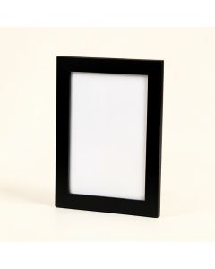Amilyah Single Picture Frame (synthetic illustration; no displayed measurements)