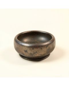 Vintage Riser Mount Soap Dish (synthetic illustration; no displayed measurements)