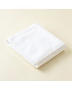 Meadow Arc Bath Towel - White (synthetic illustration; no displayed measurements)