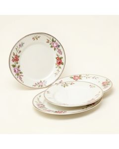 Old Country Roses 5 Piece Bone China Place Setting , Service For 1 (synthetic illustration; no displayed measurements)