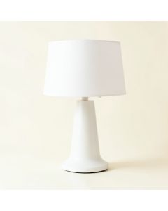 Briarden 28.5 '' White Table Lamp (synthetic illustration; no displayed measurements)