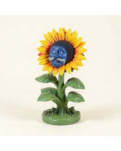 Sunflower Sandra Garden Gnome Statue (synthetic illustration; no displayed measurements)