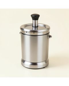 Meglio Pasta Maker (synthetic illustration; no displayed measurements)
