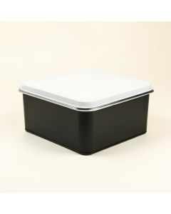 Countryside Bread Box (synthetic illustration; no displayed measurements)