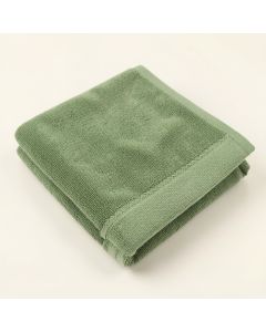 Oak Falls Bath Towel - Green (synthetic illustration; no displayed measurements)