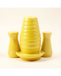 Cosmos Gifts Bee Hive With Plate Salt And Pepper Set (synthetic illustration; no displayed measurements)