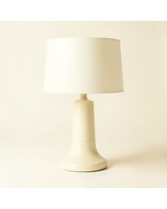 21 '' Cream Table Lamp (synthetic illustration; no displayed measurements)