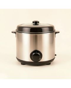 Courant Slow Cooker (synthetic illustration; no displayed measurements)