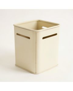 Aspen Bluff Closed Garden Compost Bin - Cream (synthetic illustration; no displayed measurements)