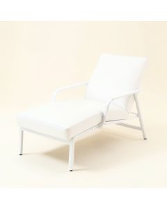 Bente Chaise Lounge (synthetic illustration; no displayed measurements)