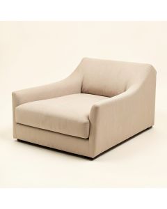 Lakewood Chaise Furniture Dog Sofa (synthetic illustration; no displayed measurements)