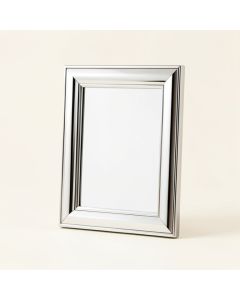 Single Picture Frame (synthetic illustration; no displayed measurements)
