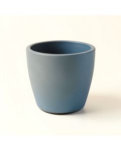 Saunier Resin Pot Planter (synthetic illustration; no displayed measurements)