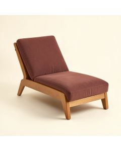 Rojo Chaise Lounge (synthetic illustration; no displayed measurements)