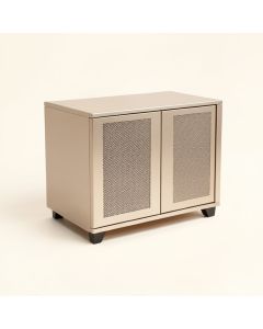 Hanning Server (synthetic illustration; no displayed measurements)