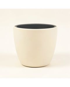 Finntan Resin Pot Planter (synthetic illustration; no displayed measurements)