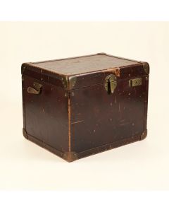 Morgan Trunk (synthetic illustration; no displayed measurements)