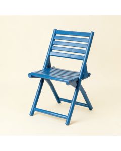 Flint Crest Folding Outdoor Chair - Blue (synthetic illustration; no displayed measurements)