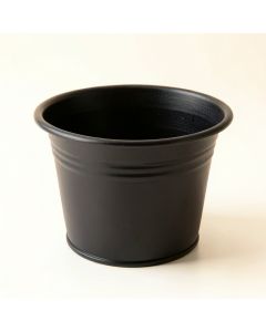 Ridge Arc Empty Planter - Black (synthetic illustration; no displayed measurements)