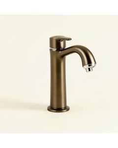 Ashlyn Single Hole Bathroom Faucet With Drain Assembly And Diamond Seal Technology (synthetic illustration; no displayed measurements)