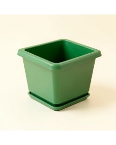 Alder Bluff Empty Planter - Green (synthetic illustration; no displayed measurements)