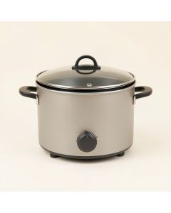 Disney 5 Qt . Mickey Slow Cooker (synthetic illustration; no displayed measurements)