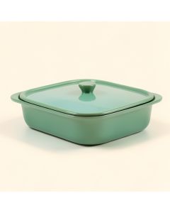 Swirl Rectangular Non-Stick Lasagna Pan With Lid (synthetic illustration; no displayed measurements)