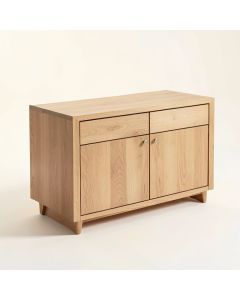 Bretz Buffet Server (synthetic illustration; no displayed measurements)