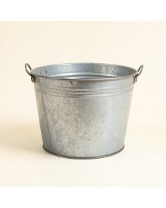 Vintage Laundry Basket (synthetic illustration; no displayed measurements)