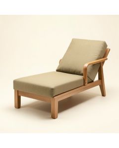Zeus Gold Chaise Lounge (synthetic illustration; no displayed measurements)