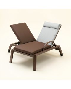 Capavella Beach Yard Pool Adjustable Reclining Chaise Lounge (synthetic illustration; no displayed measurements)