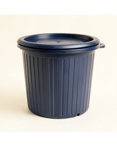 Cedar Bluff Closed Garden Compost Bin - Navy (synthetic illustration; no displayed measurements)