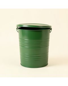 Pine Bluff Closed Garden Compost Bin - Green (synthetic illustration; no displayed measurements)