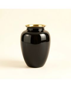 Oxyoke Urn (synthetic illustration; no displayed measurements)