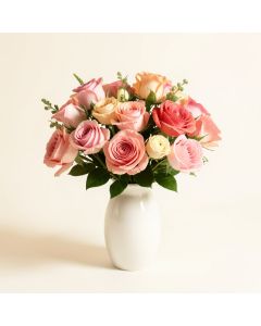 Roses Floral Arrangements And Centerpieces In Vase (synthetic illustration; no displayed measurements)