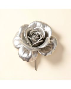 The Silver Rose (synthetic illustration; no displayed measurements)