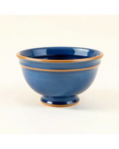 Amarillo Polish Pottery 3.15 Qt . Tureen (synthetic illustration; no displayed measurements)