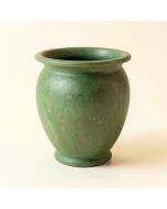 Urn (synthetic illustration; no displayed measurements)
